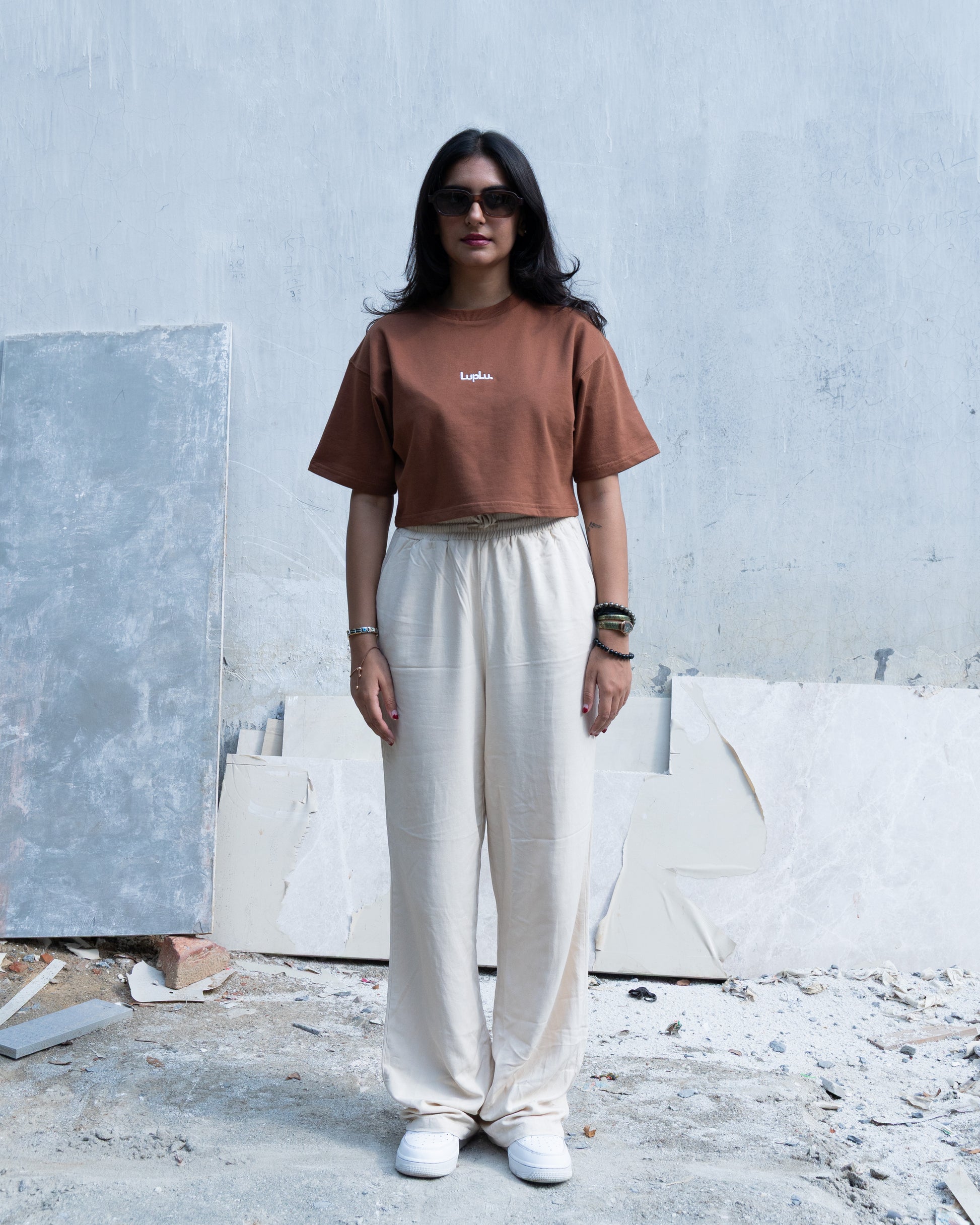 breathe crop | brown