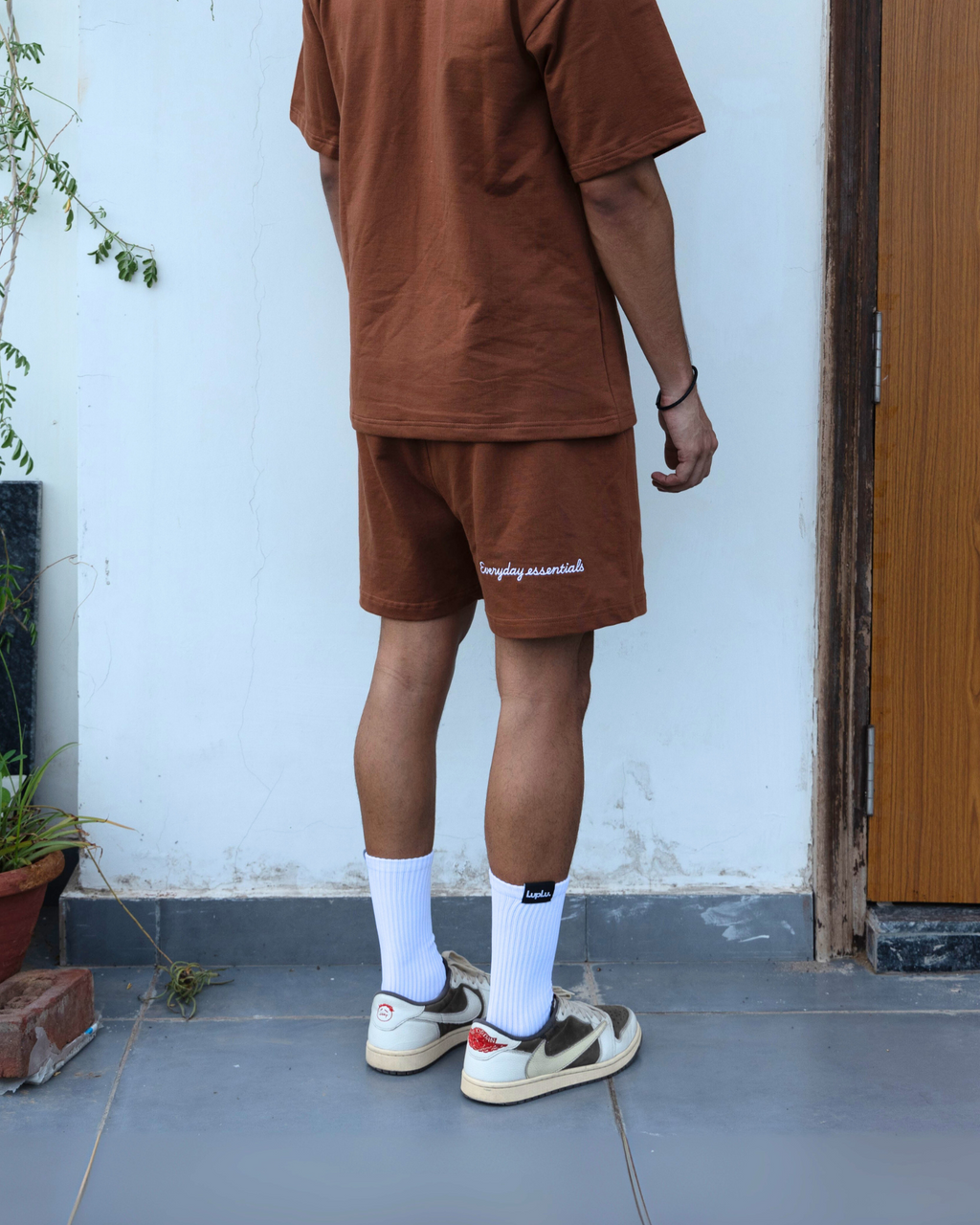loop shorts | Brown